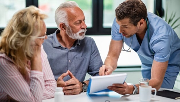Old person making a personalized Parkinson’s care plan after diagnosis.